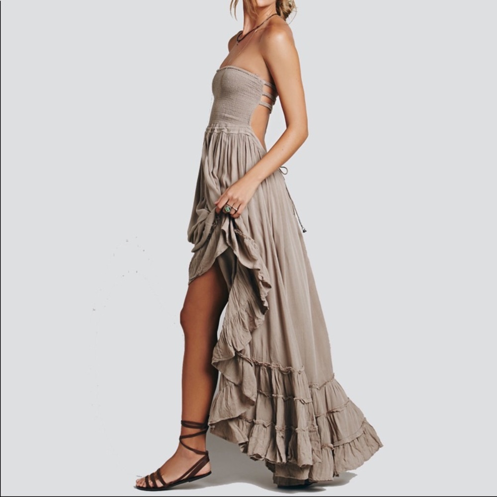 🔥 Stunning Backless Maxi Dress NWT